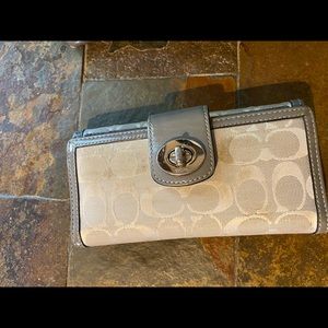 Coach wallet